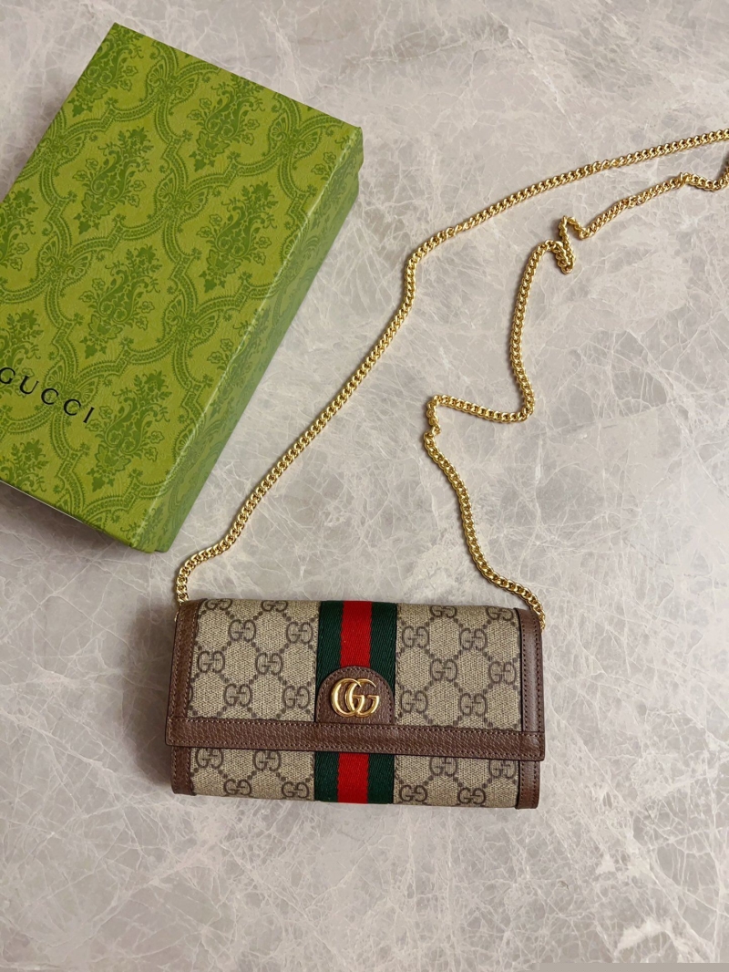 G*u*i wallets & purse